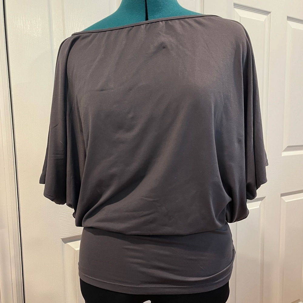 Grey Susana Monaco batwing tunic